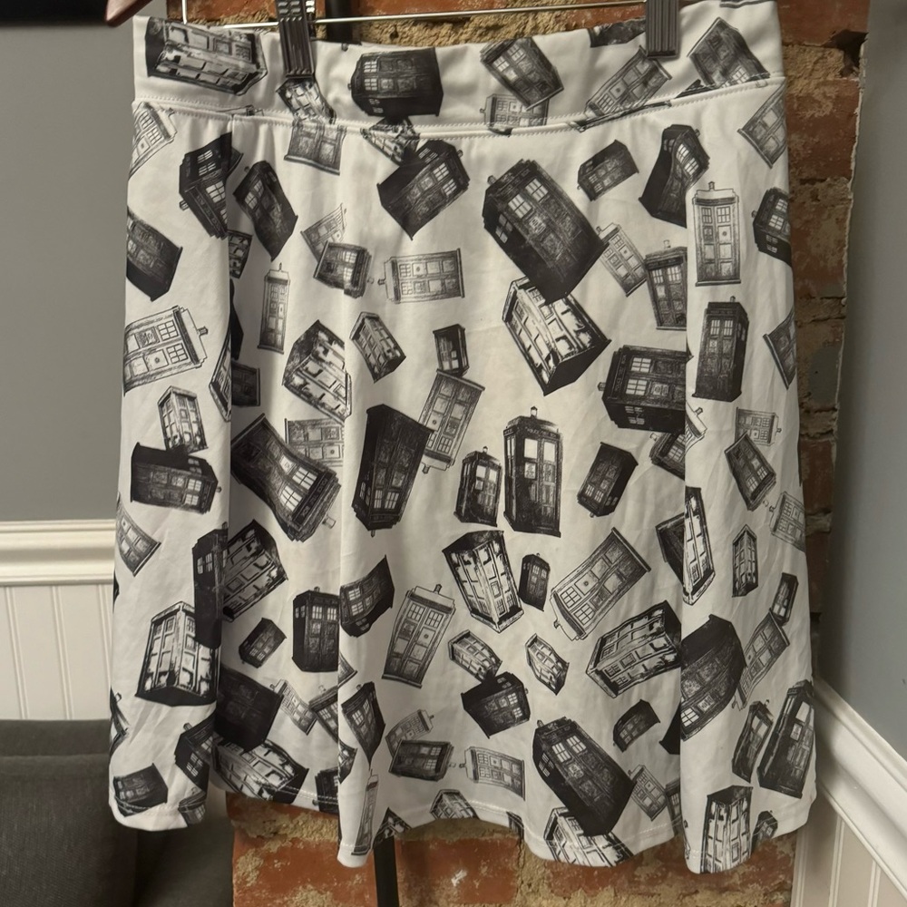 Doctor Who The Tardis Black White Skater Skirt Size Large